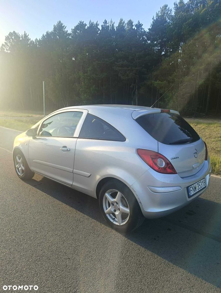 Opel Corsa - 4