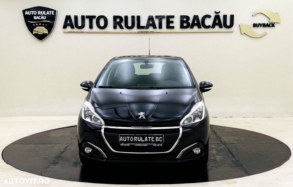 Peugeot 208 - 10