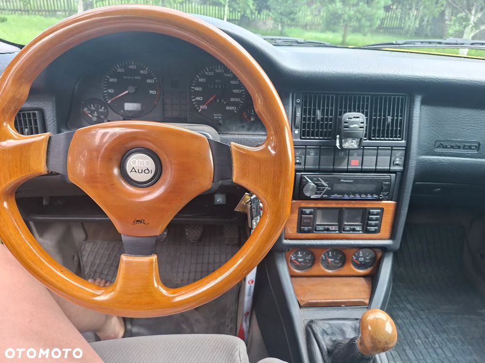 Audi 80 2.0 E - 2