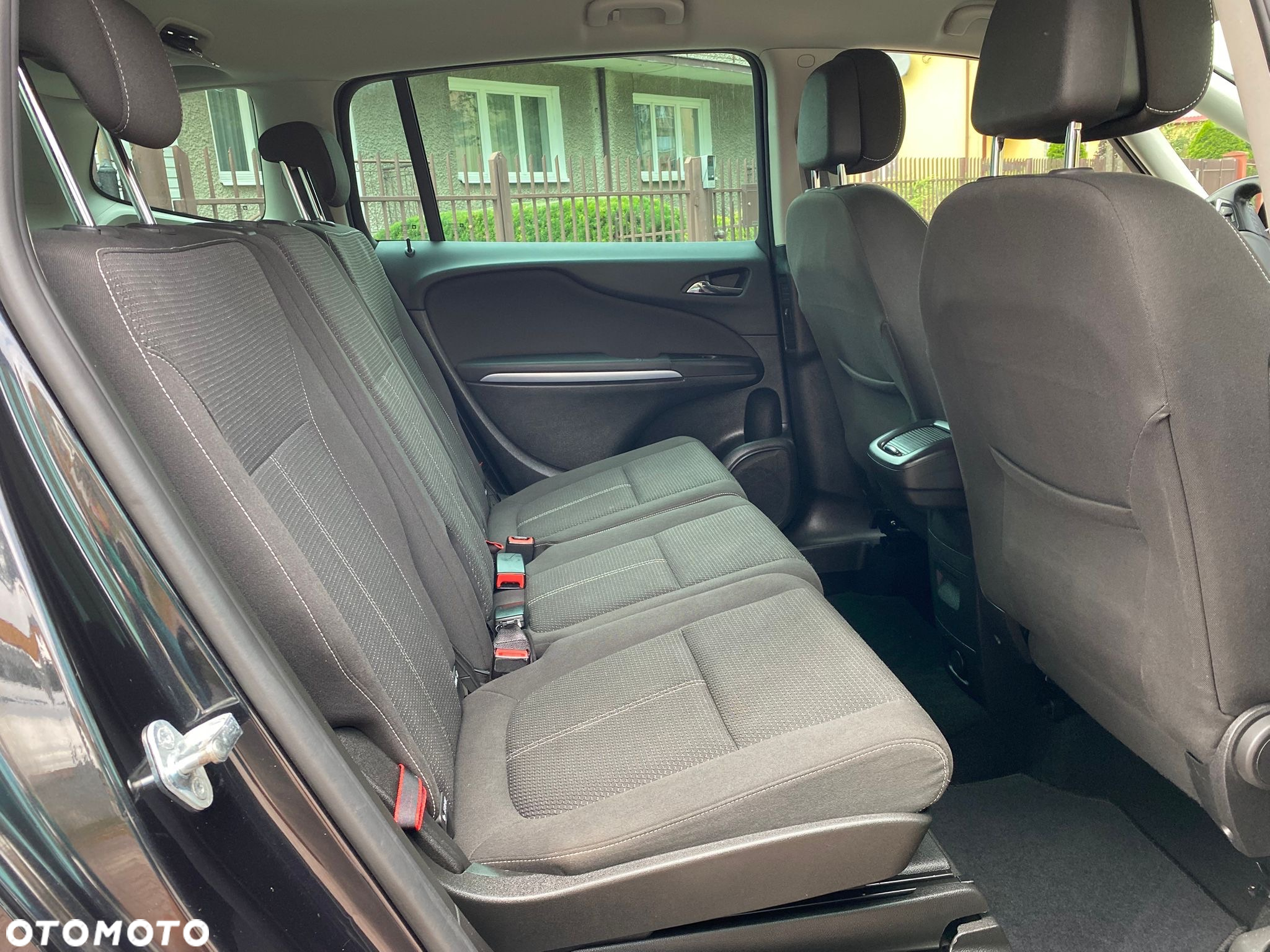 Opel Zafira 1.4 Turbo Business Edition - 10