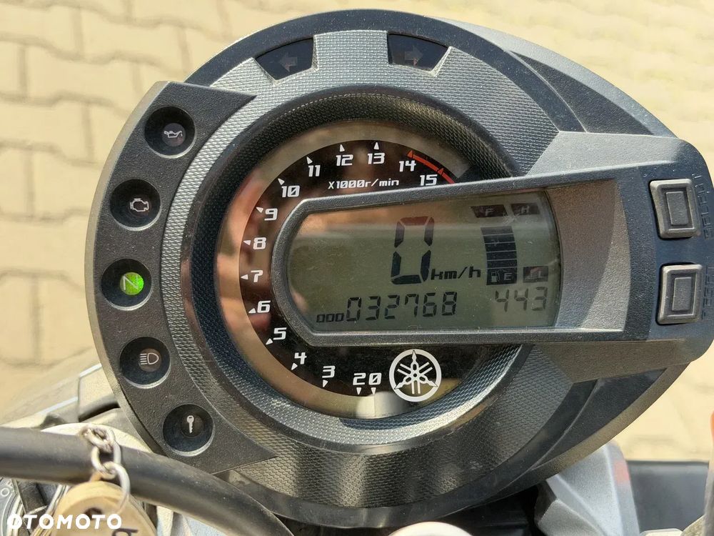 Yamaha FZ6 - 11