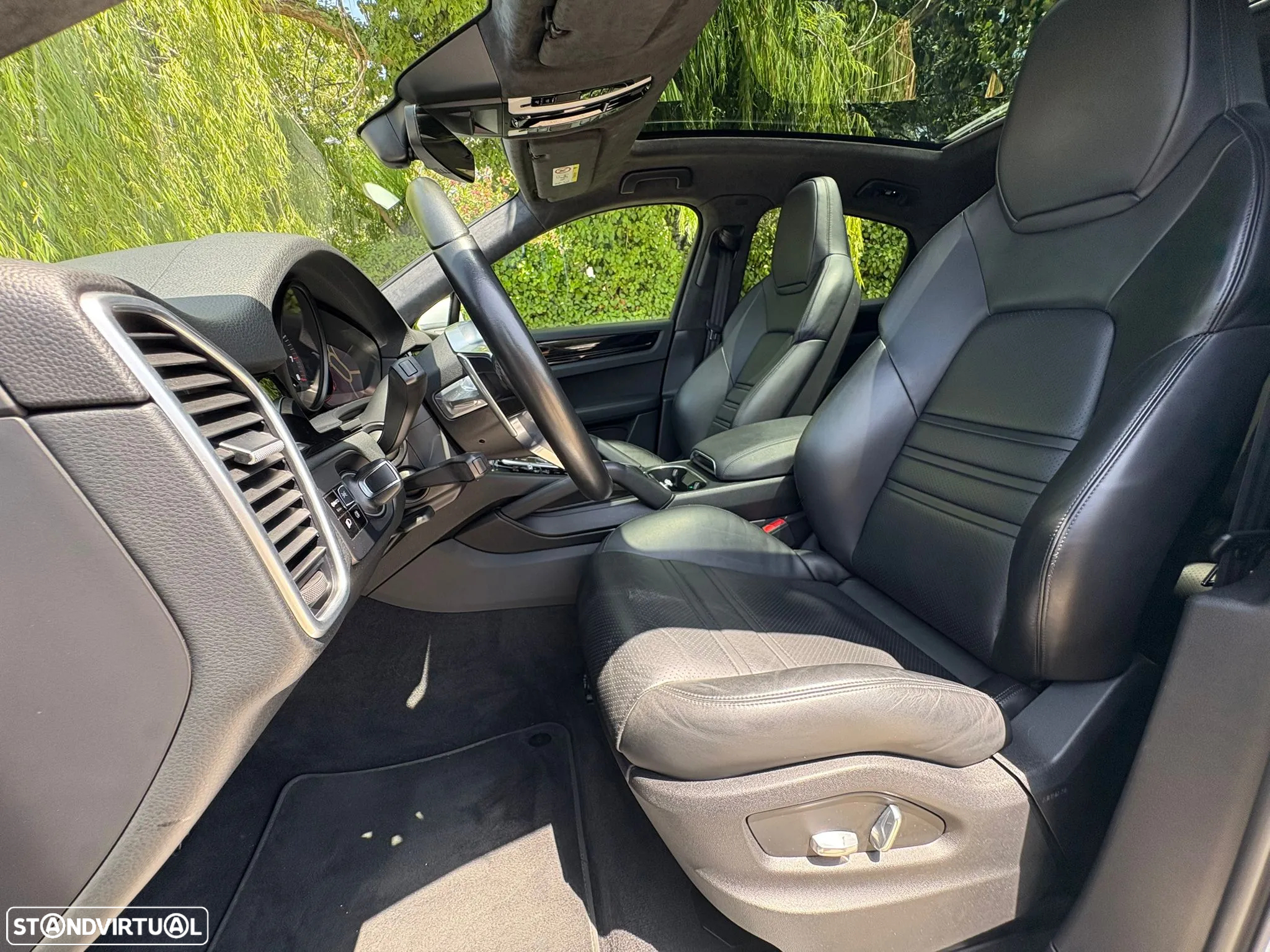Porsche Cayenne Coupé Platinum Edition - 11