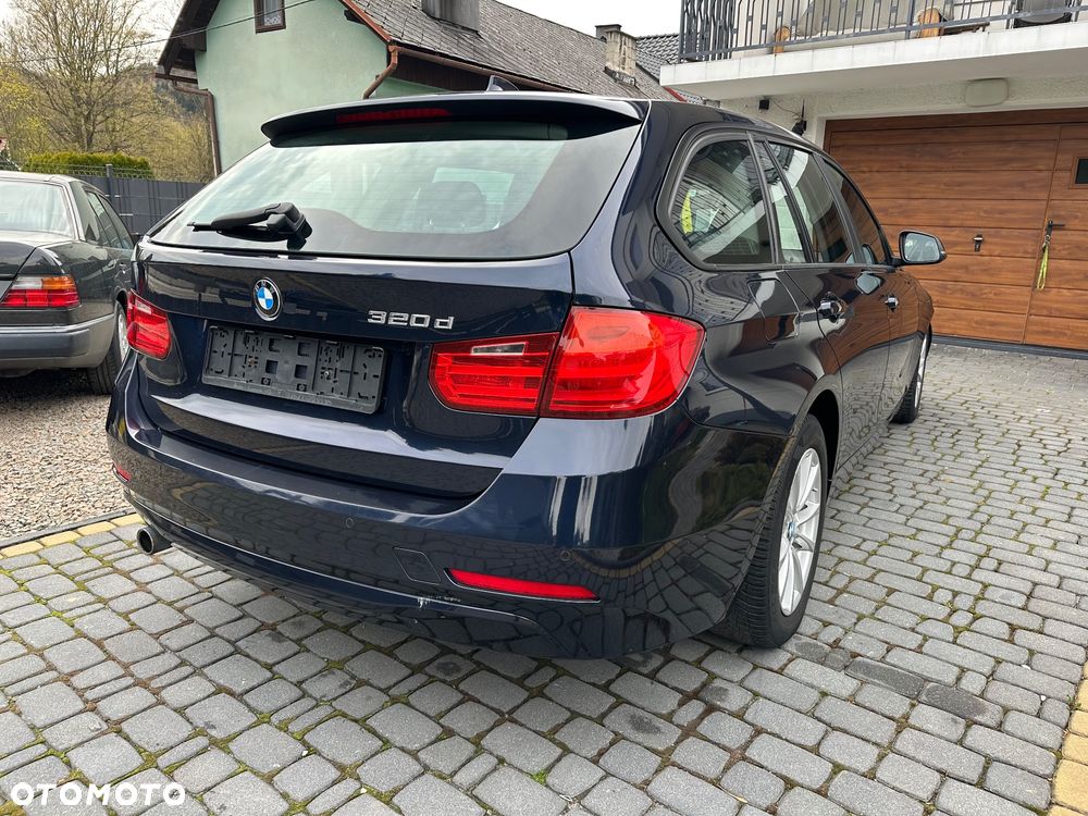 BMW Seria 3 320d - 4