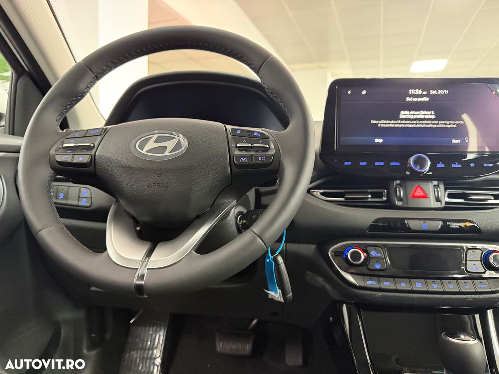 Hyundai i30 1.5 T-GDI 140CP 7DCT MHEV Highway - 11