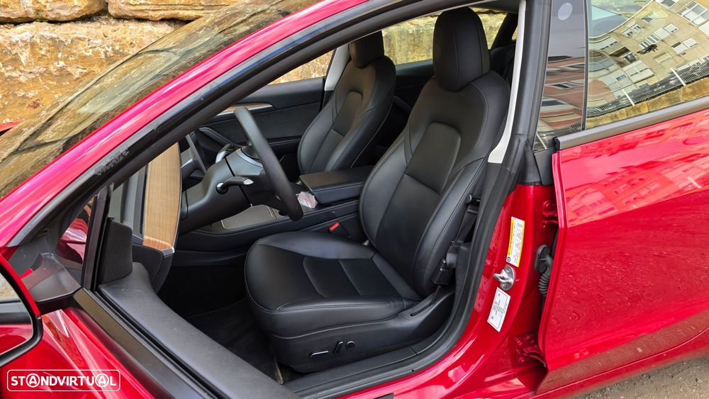 Tesla Model 3 - 50