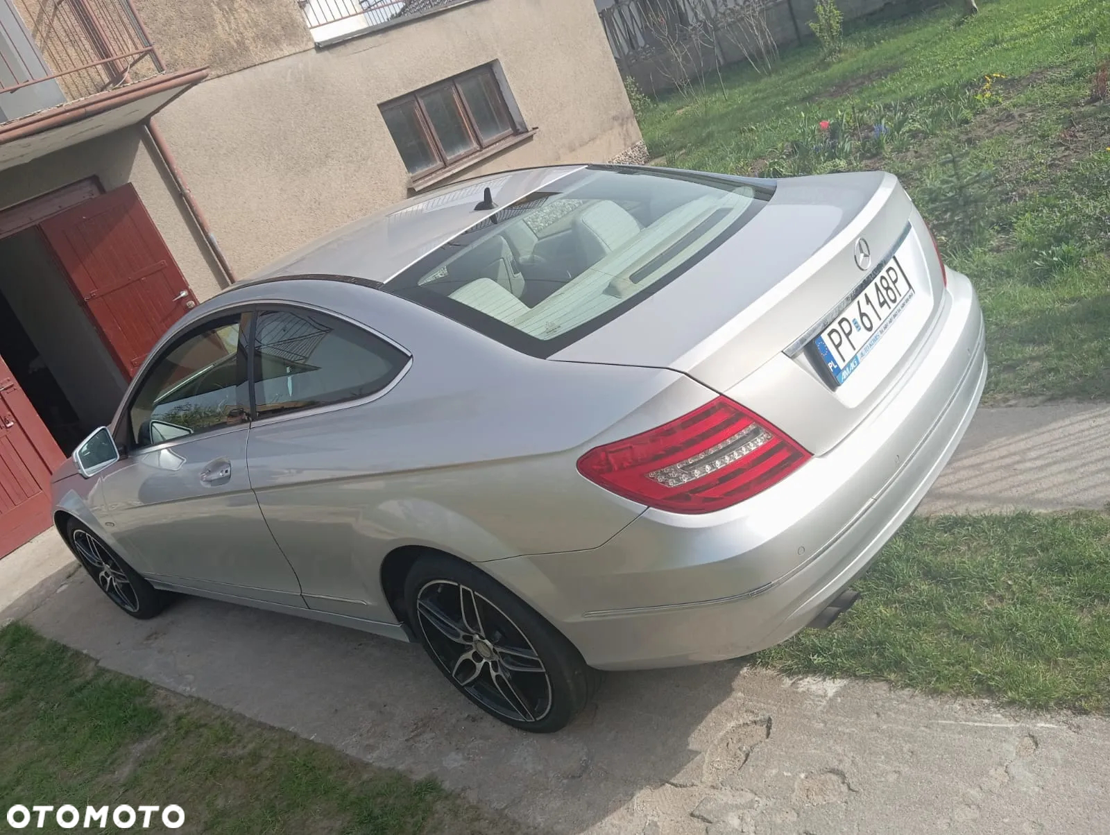 Mercedes-Benz Klasa C 180 CGI BlueEff - 9