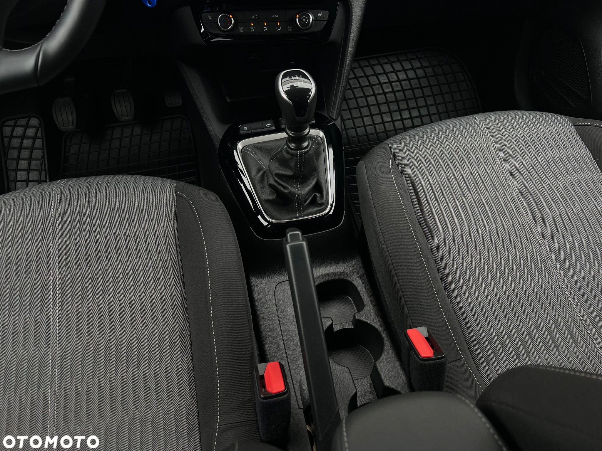 Opel Corsa 1.2 Elegance S&S - 18