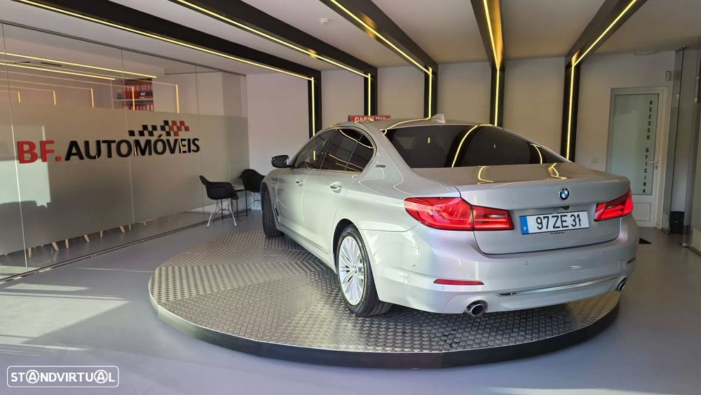 BMW 530 e iPerformance Line Luxury - 3