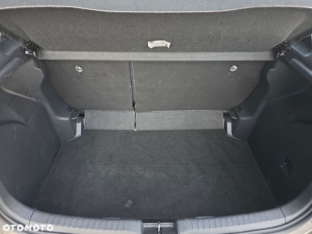Toyota Yaris Hybrid 1.5 Comfort - 26
