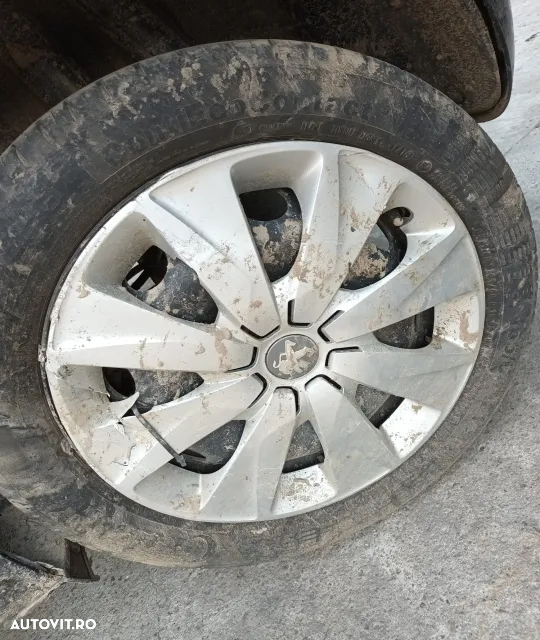 ECU egr clapeta de acceleratie  termoflot vas expansiune lichid parbriz pompa de frana Peugeot 108, an 2018, motor 1.2 benzina 82cp, cod motor HM01,   dezmembrez - 7