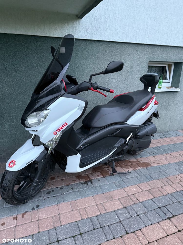 Yamaha X-max - 1
