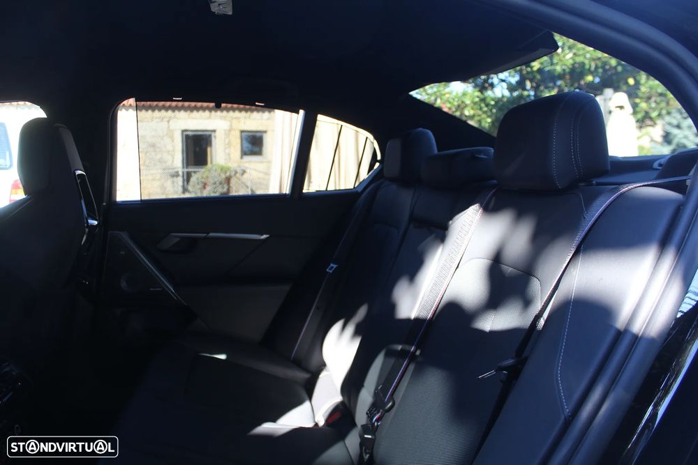 BMW M5 xDrive - 40