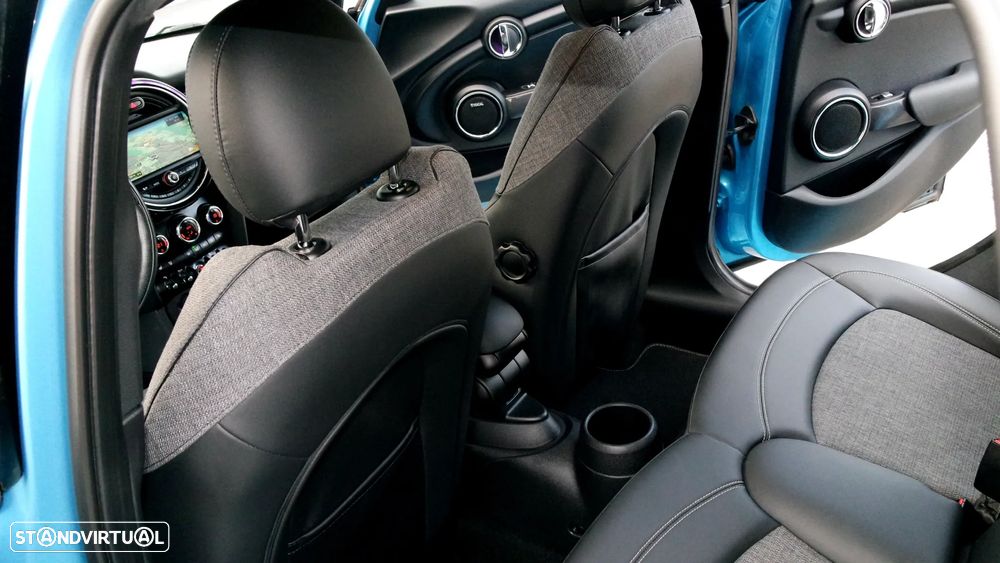 MINI 5 Portas Cooper D 4Business - 48