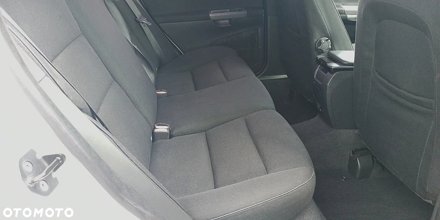 Volvo V50 D2 - 20
