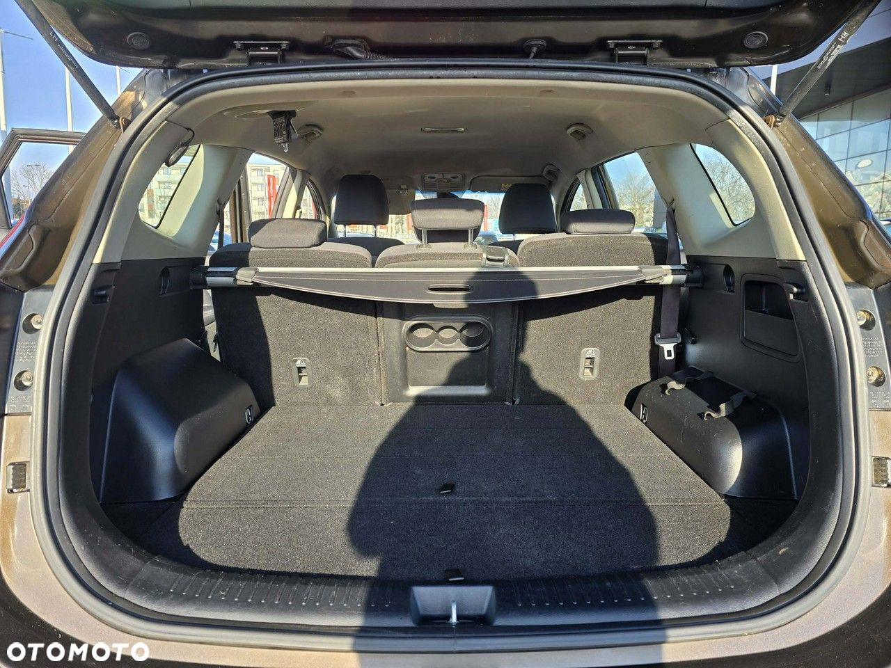 Kia Carens - 23