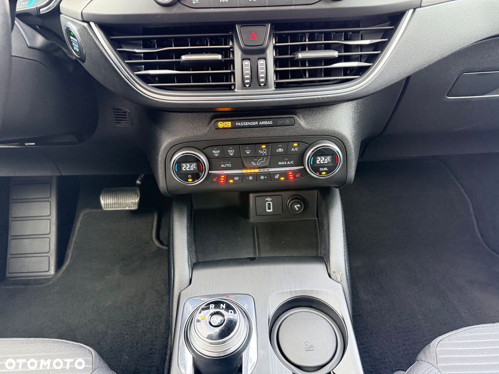 Ford Focus 1.5 EcoBlue Start-Stopp-System TITANIUM X - 23