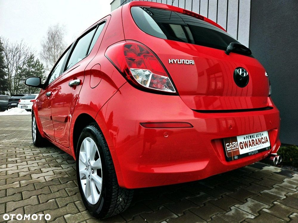 Hyundai i20 - 20