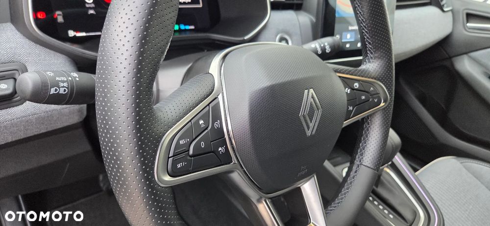 Renault Clio - 32