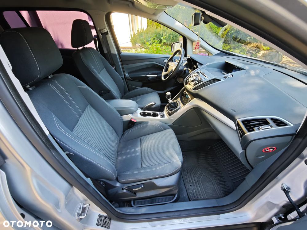 Ford Grand C-MAX 1.6 EcoBoost Titanium - 25