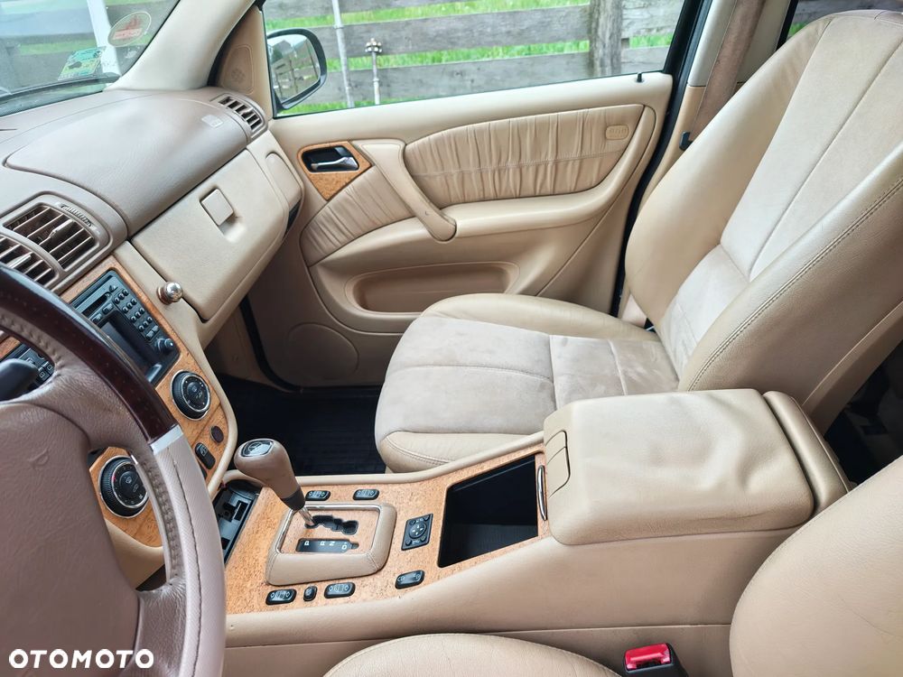 Mercedes-Benz ML - 17