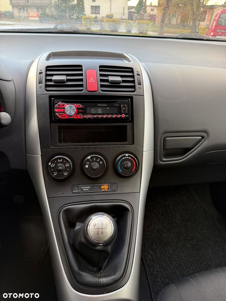 Toyota Auris 1.4 D-4D Edition - 11