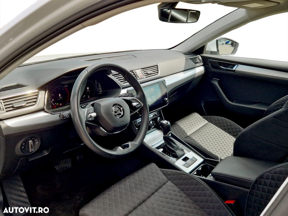 Skoda Superb 2.0 TDI DSG Ambition - 17