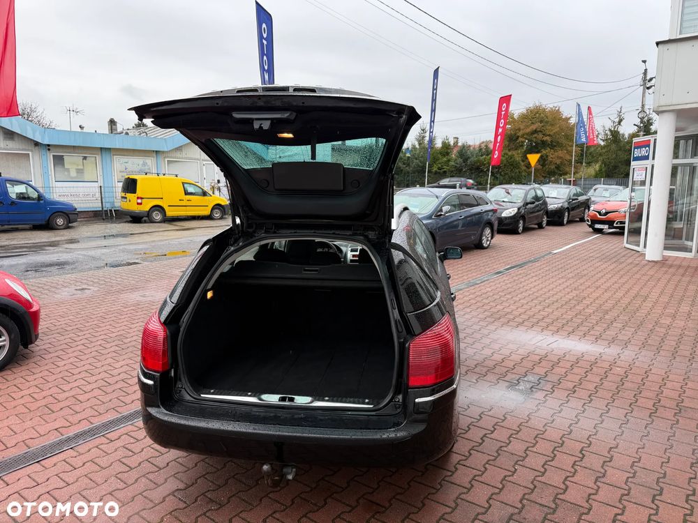 Peugeot 407 SW 140 - 19