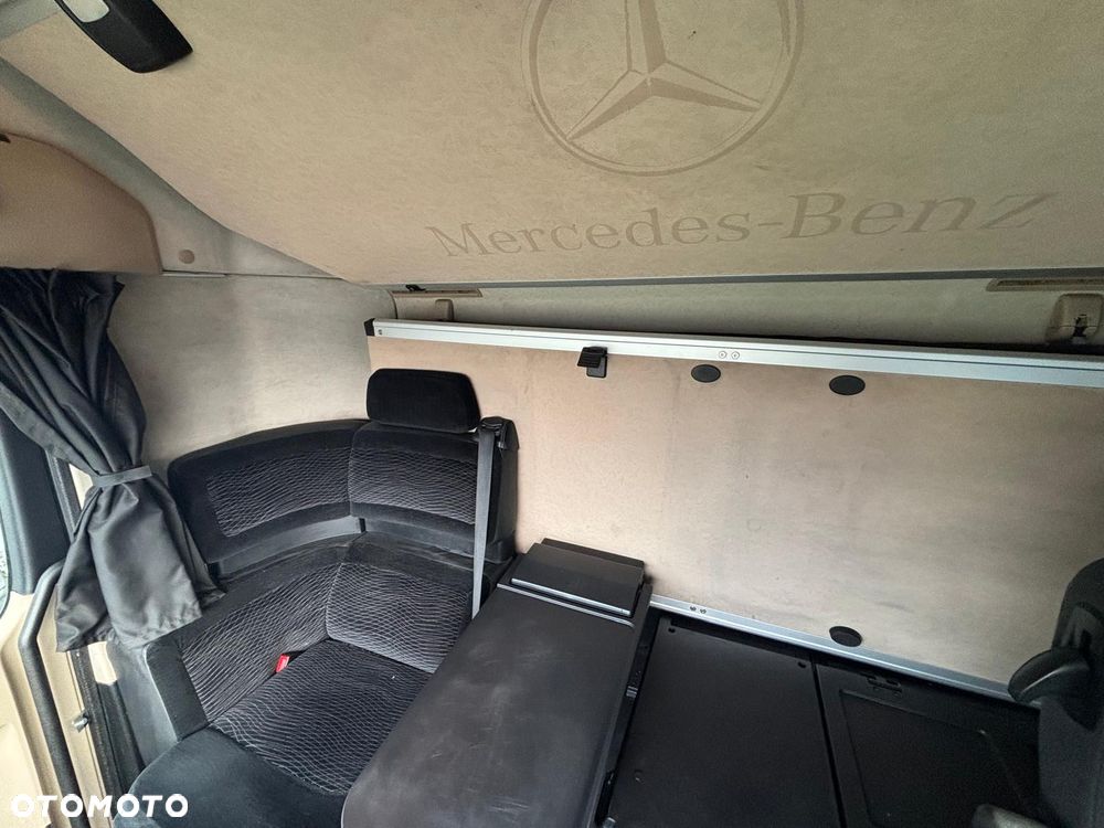 Mercedes-Benz Actros 1833 - 23