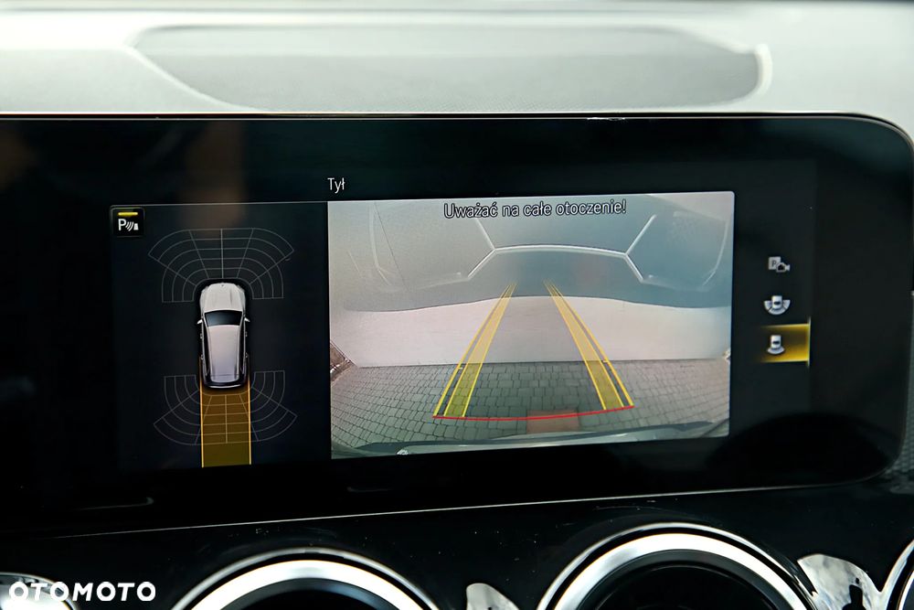 Mercedes-Benz GLB 200 7G-DCT - 29