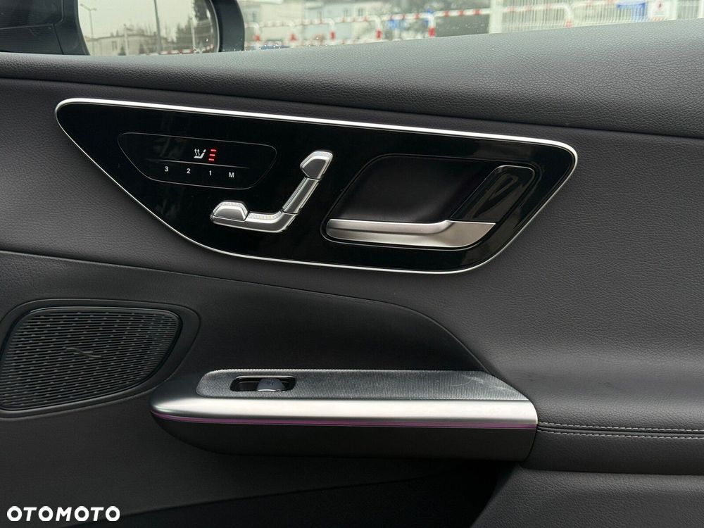 Mercedes-Benz GLC - 24