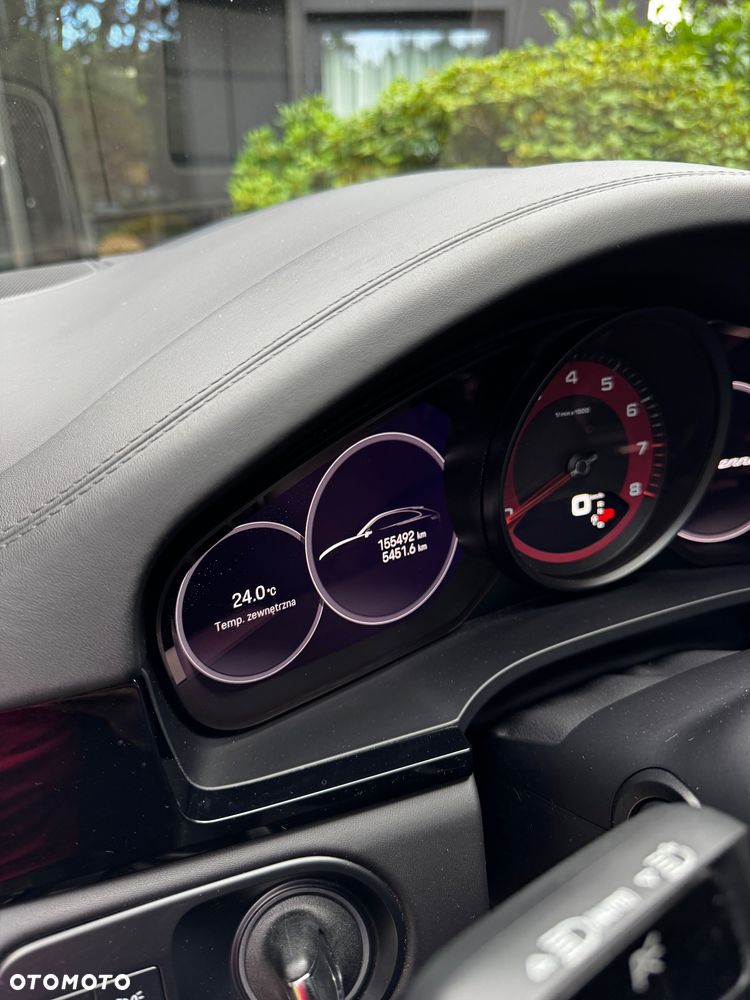 Porsche Cayenne Standard - 12