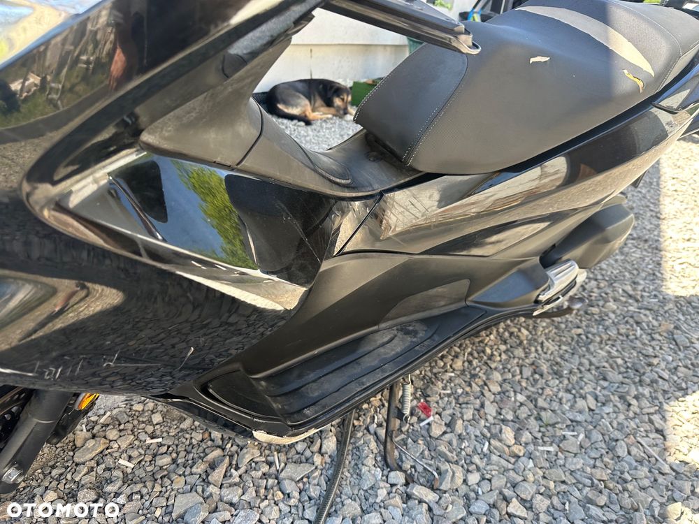 Honda PCX - 12