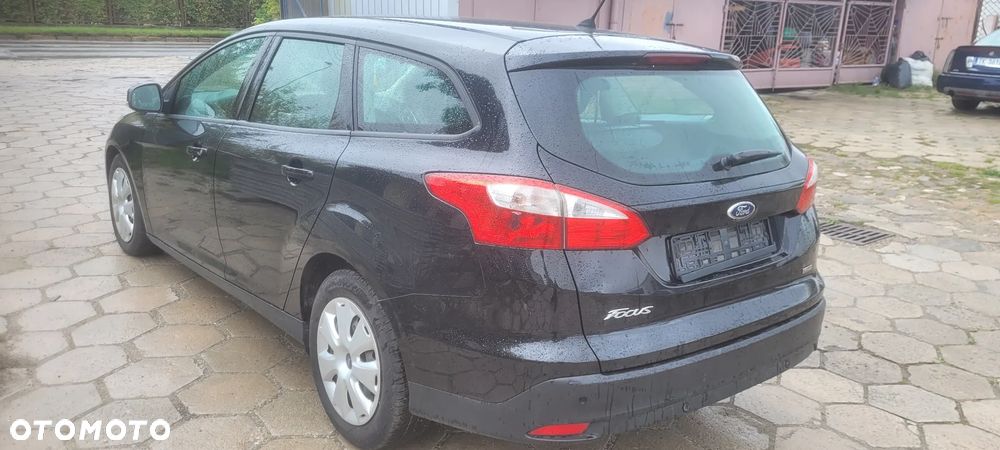 Ford Focus - 25