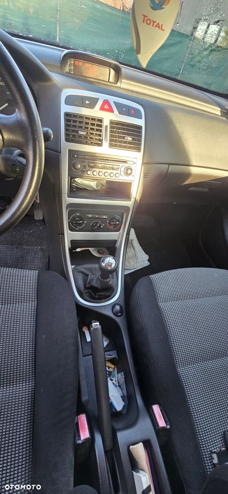 Peugeot 307 1.6 HDi - 11