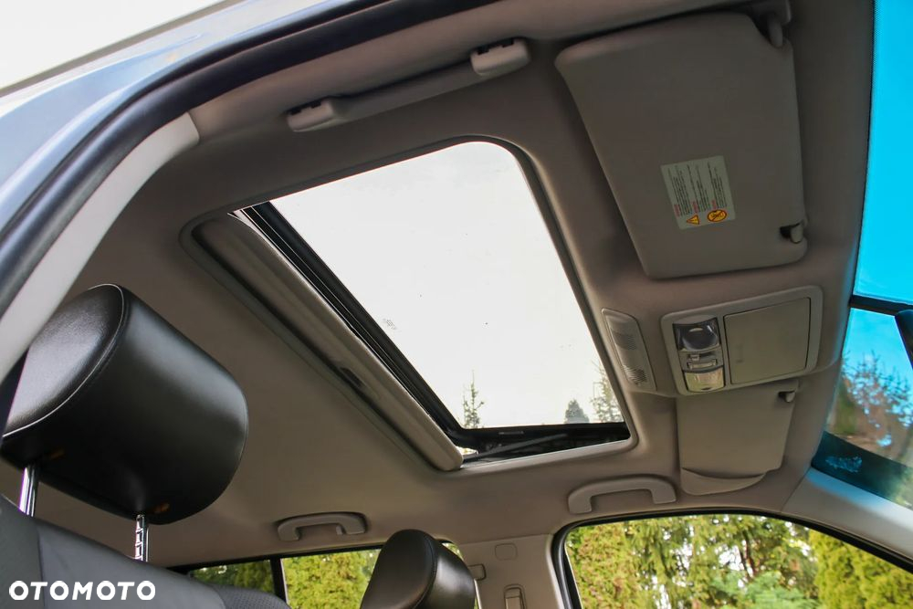 Nissan Pathfinder 2.5 dCi Platinum - 36
