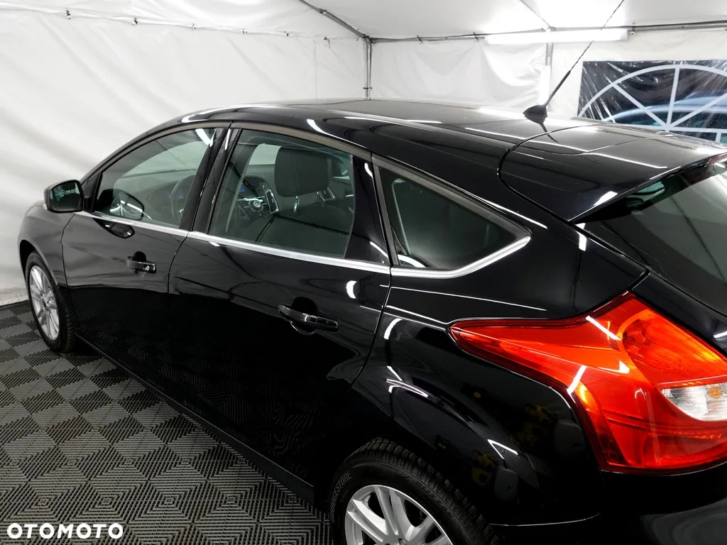 Ford Focus 1.6 EcoBoost Titanium - 27