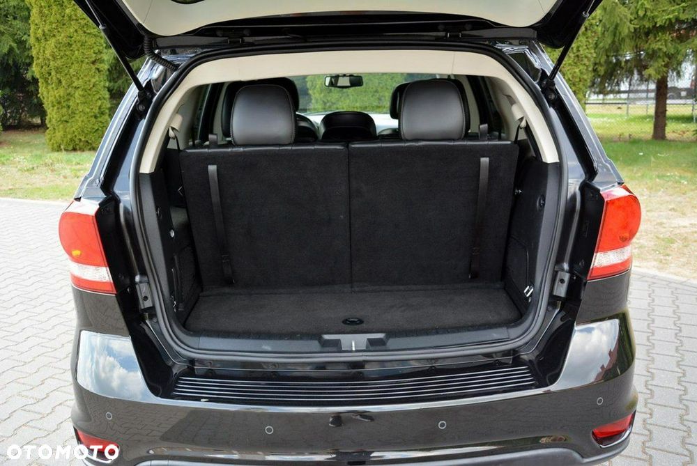 Fiat Freemont 2.0 Multijet Lounge AWD - 38