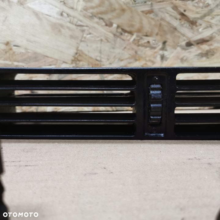 BMW E24 635CSI EUROPA KRATKA NAWIEWU KOKPITU NR. 64221381675OEM, 64221381679OEM, 64221381676OEM - 8