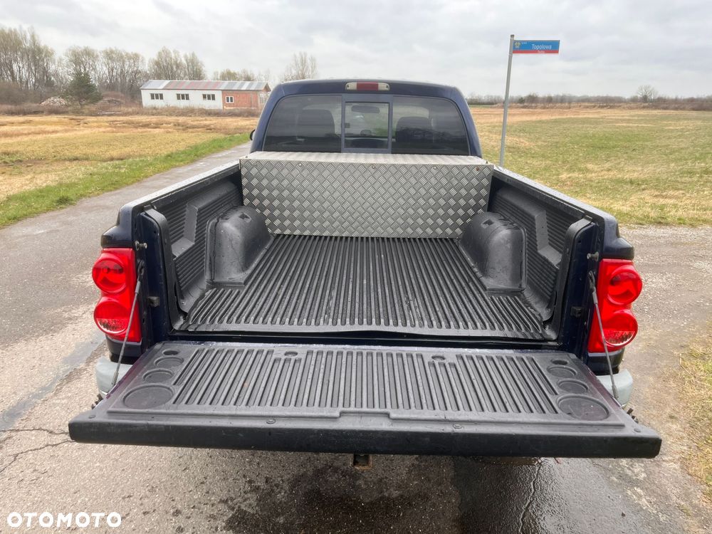 Dodge Dakota - 9
