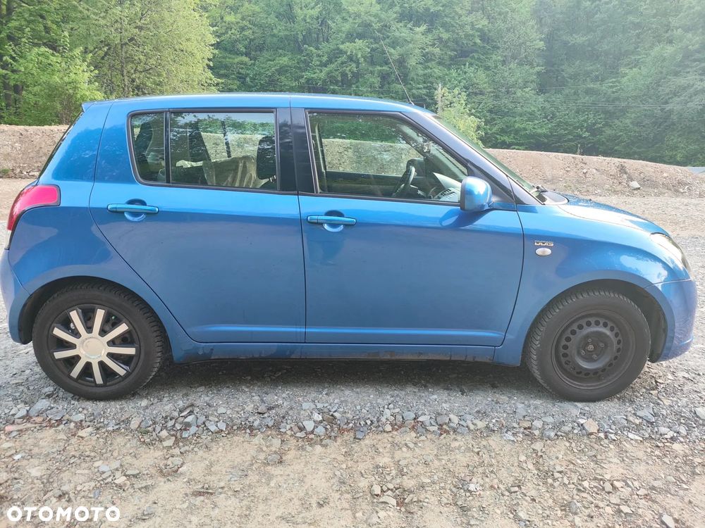 Suzuki Swift 1.3 DDiS 16v GLX - 6