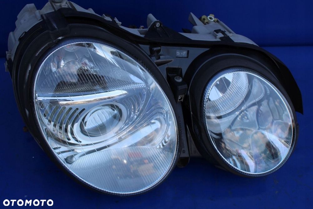 Reflektor prawy lampa prawa bi-xenon OE Mercedes CL W215 C215 Lift Europa - 1