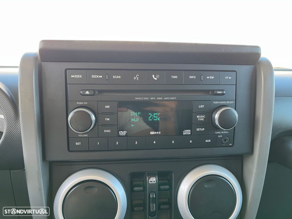 Jeep Wrangler Unlimited 2.8 CRD MTX Sahara - 36