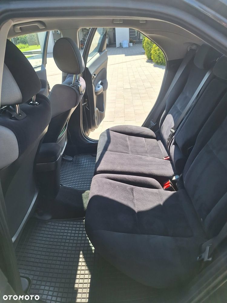 Honda Civic 1.8 Executive - 28