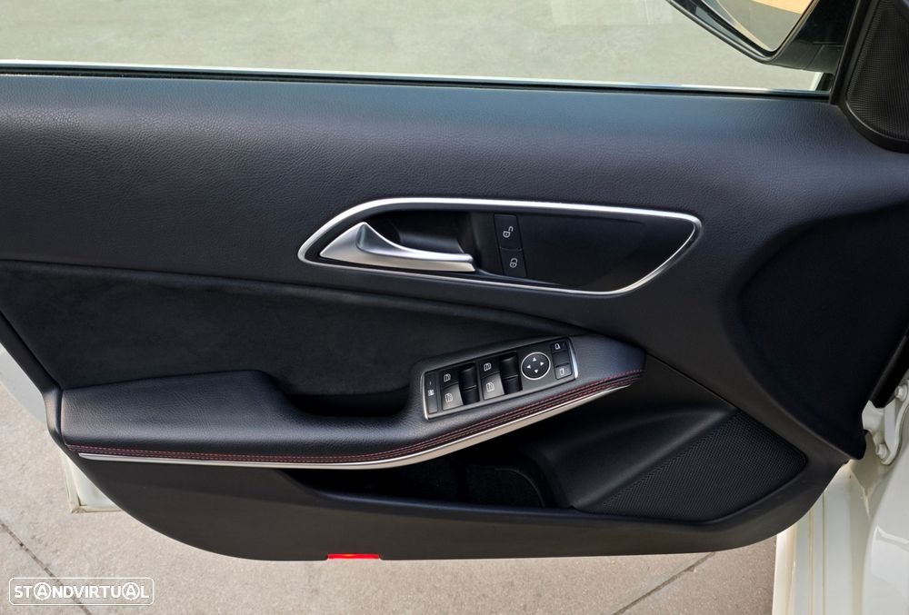Mercedes-Benz A 180 d AMG Line - 18