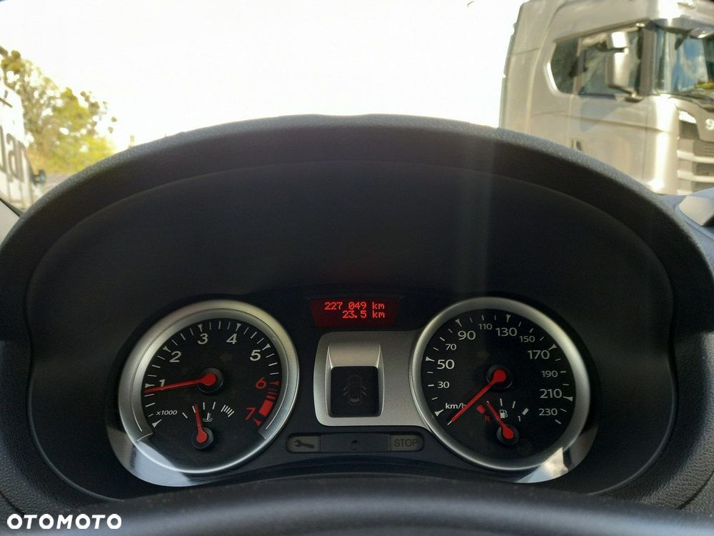 Renault Clio 1.2 16V Luxe Dynamique - 30