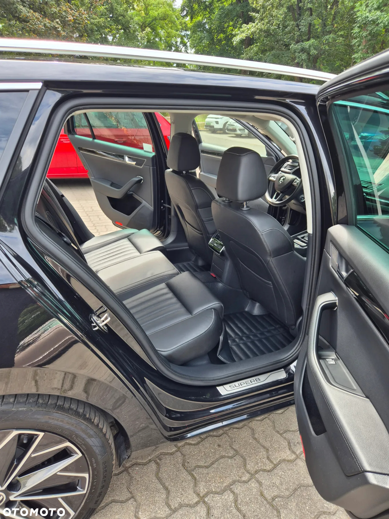 Skoda Superb 2.0 TDI L&K DSG - 15