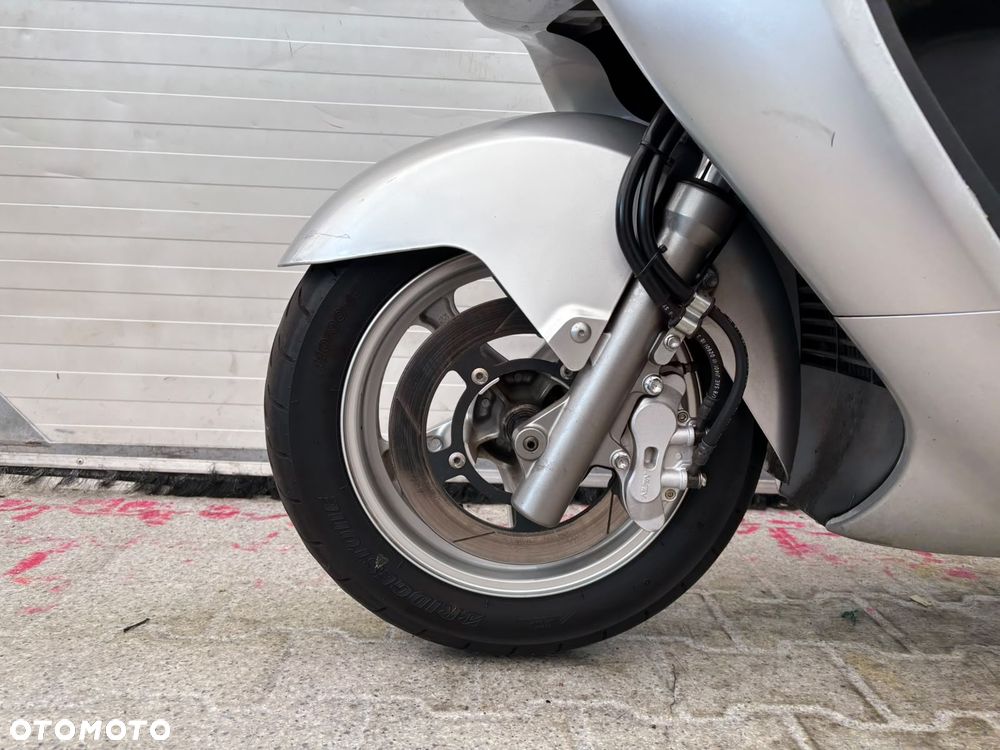 Suzuki Burgman - 21