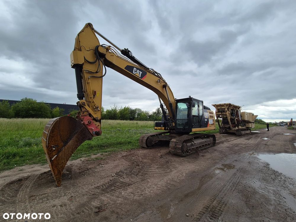 Caterpillar 324 E - 6