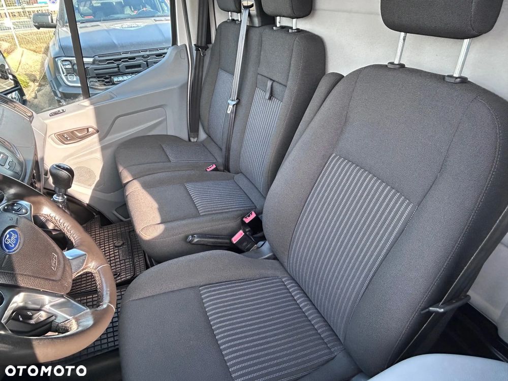 Ford Transit - 13