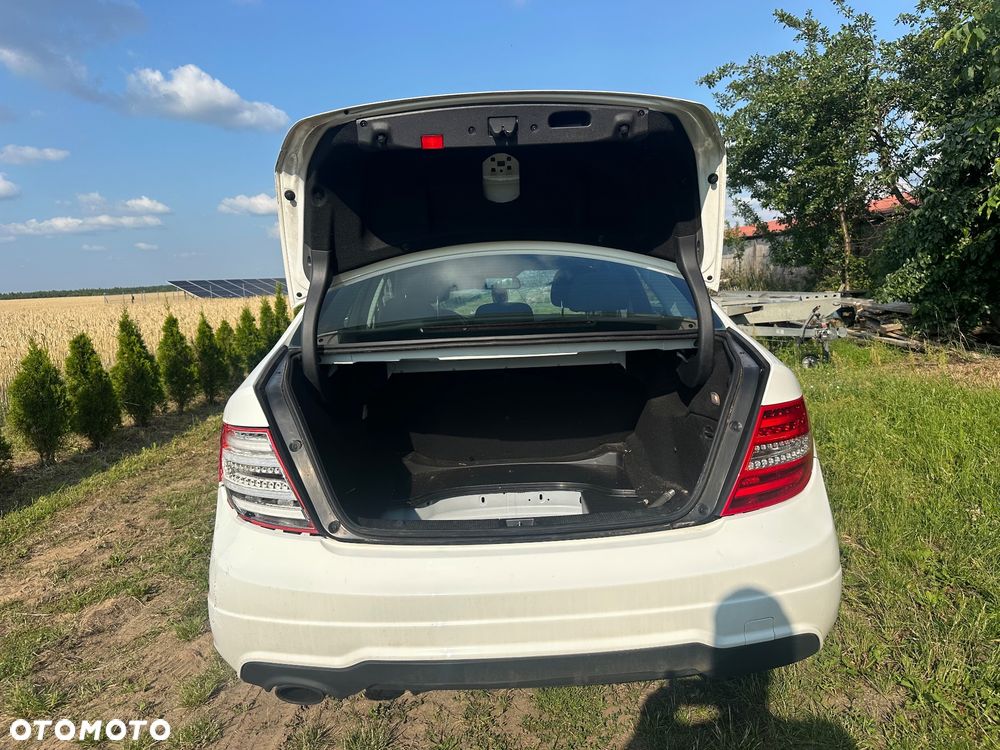 Mercedes-Benz Klasa C 200 CDI DPF (BlueEFFICIENCY) - 15